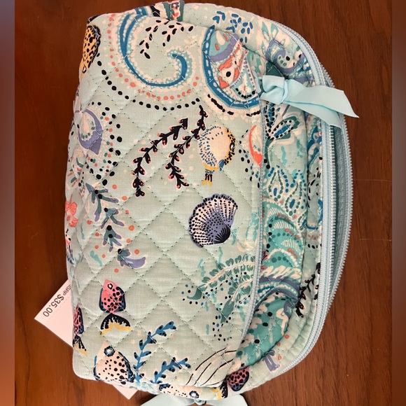 Lily Pulitzer makeup bag WITH TAGS NEW!!! - Picture 3 of 4